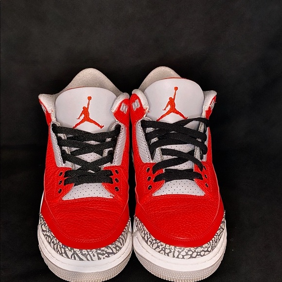 Unite fire red Jordan 3s - Picture 3 of 5